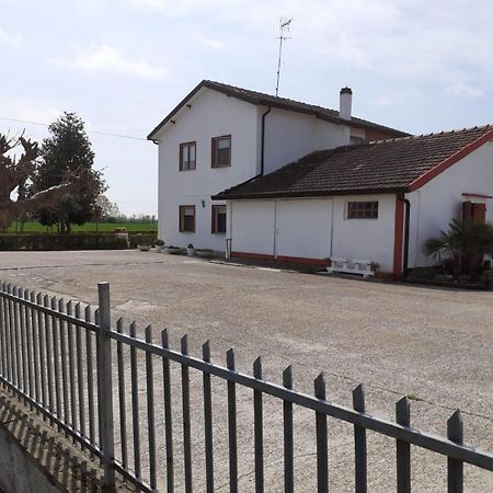 Locazione Turistica Girasole Villa Porto Tolle Exteriör bild
