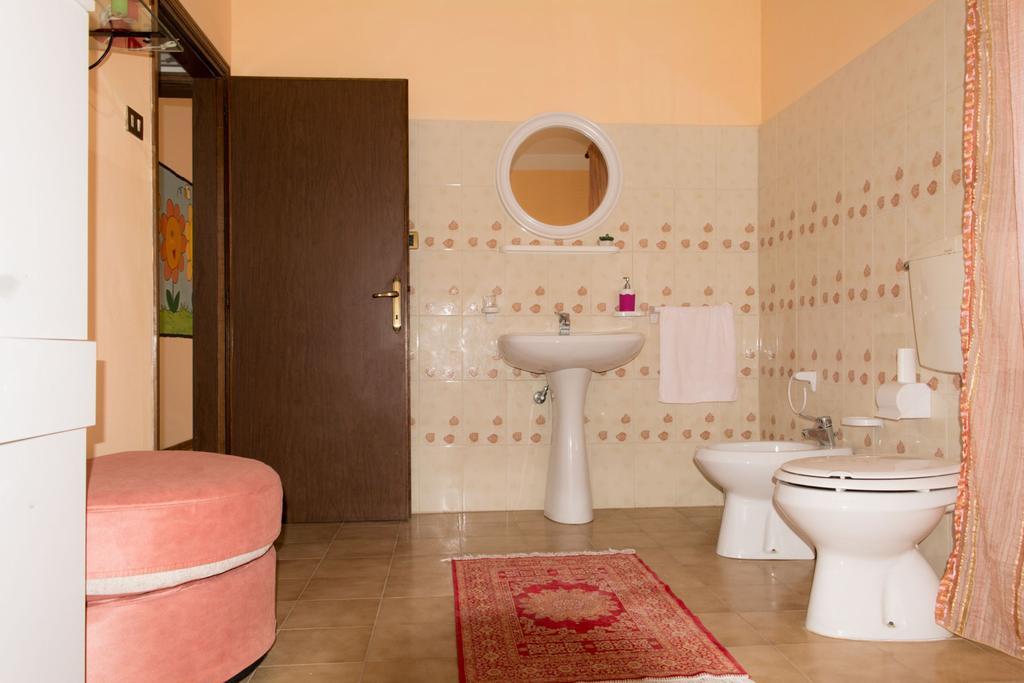 Locazione Turistica Girasole Villa Porto Tolle Exteriör bild