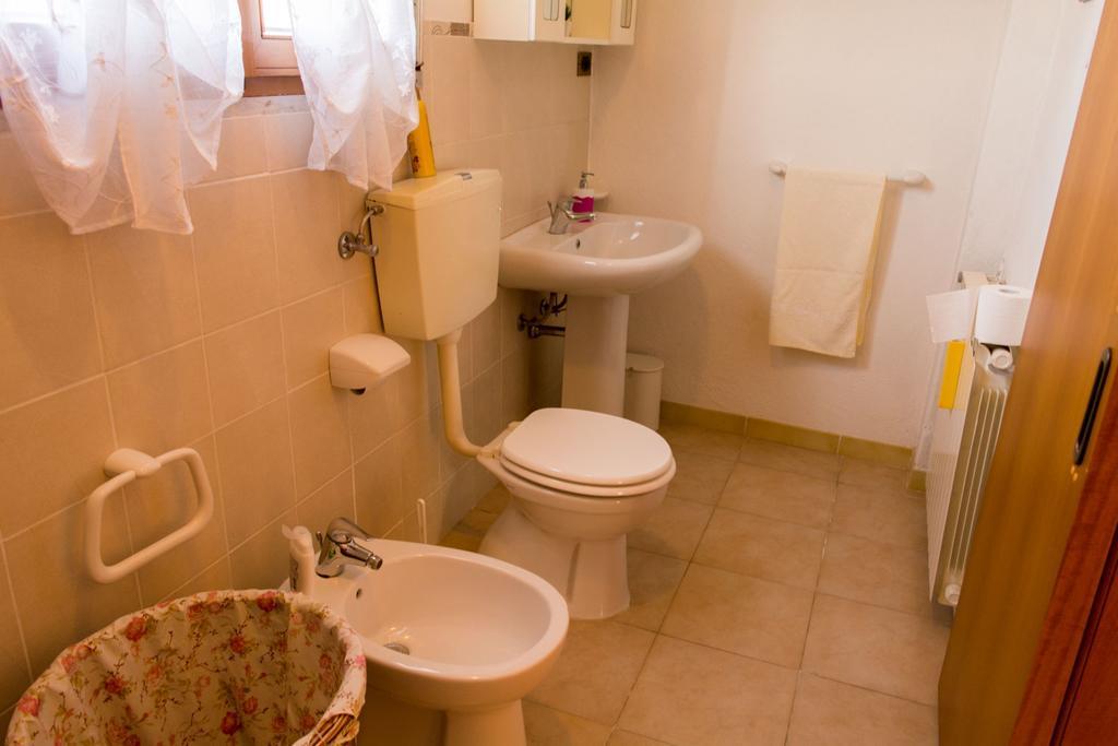 Locazione Turistica Girasole Villa Porto Tolle Exteriör bild